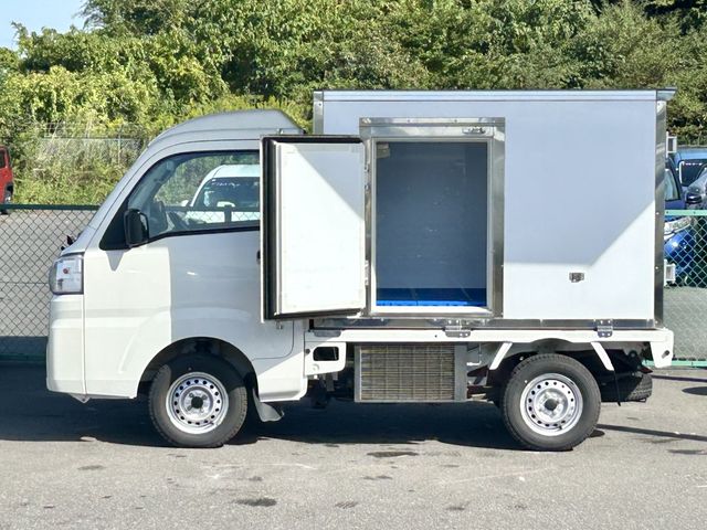 DAIHATSU HIJET truck 4WD 2021