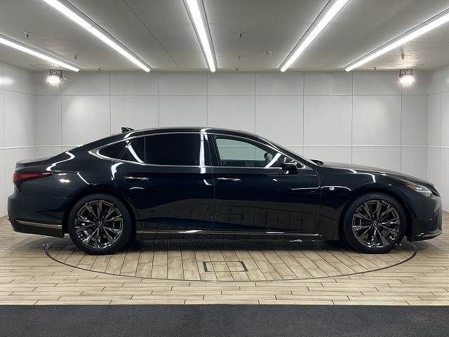 TOYOTA LEXUS LS500 2021