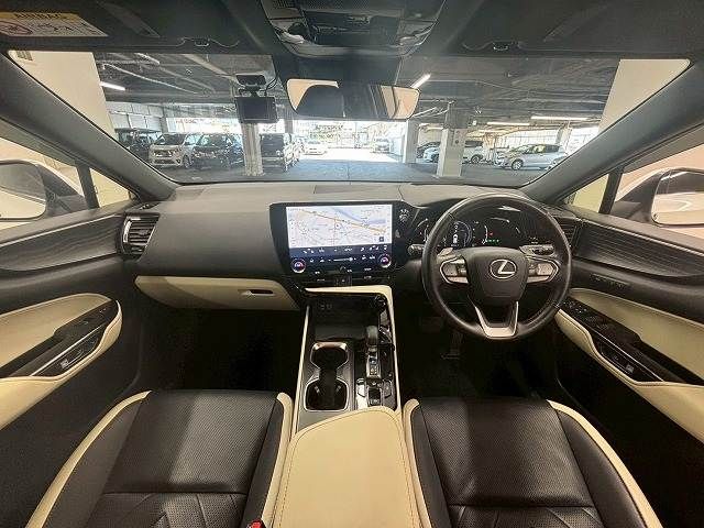 TOYOTA LEXUS NX350h 2023