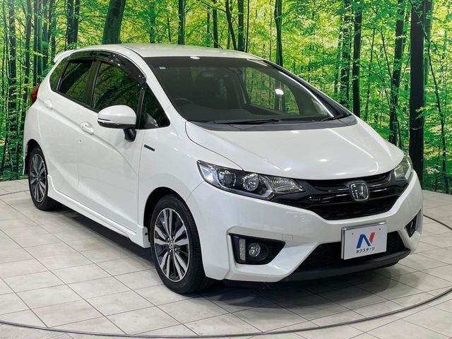 HONDA FIT HYBRID 2016
