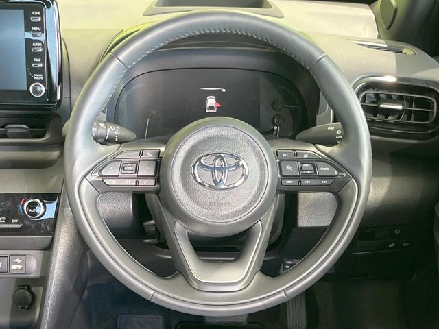 TOYOTA YARIS CROSS HYBRID 2023