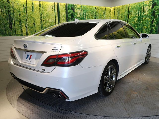 TOYOTA CROWN sedan hybrid 2020