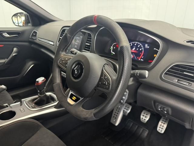 RENAULT RENAULT MEGANE hatchback 2023