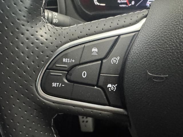 RENAULT RENAULT MEGANE hatchback 2023