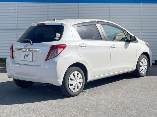 TOYOTA VITZ 2012