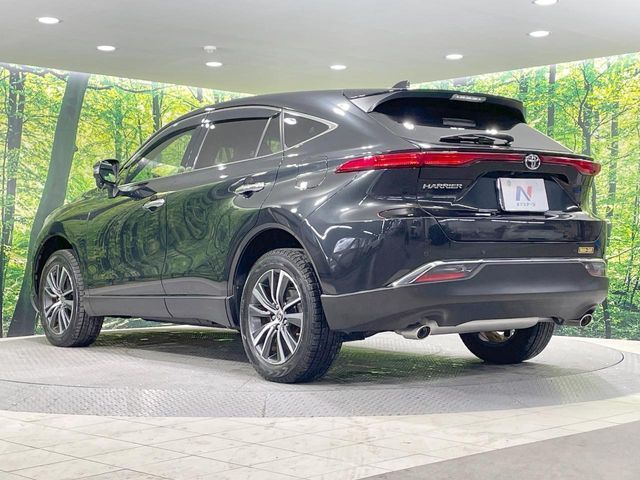 TOYOTA HARRIER 4WD 2020