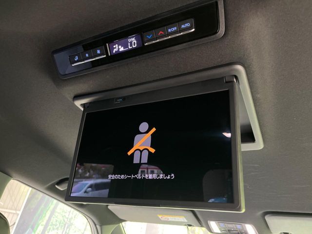 TOYOTA NOAH HYBRID 2023