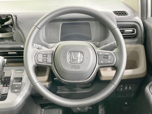 HONDA FREED e:HEV 2025