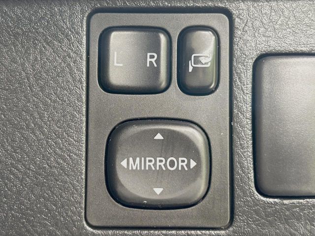 DAIHATSU MIRA GINO 2006