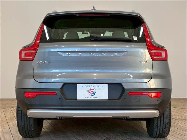 VOLVO VOLVO XC40 2018