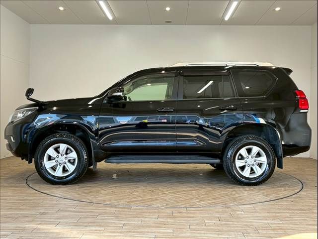 TOYOTA LANDCRUISER PRADO 2019