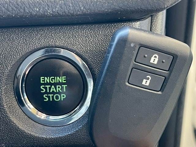 TOYOTA HIACE van 2WD 2022