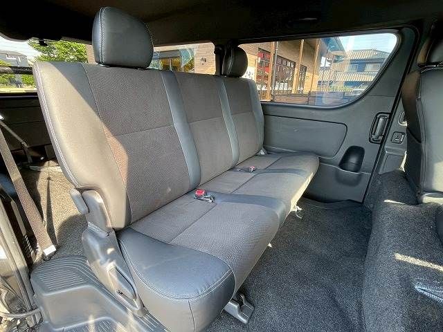 TOYOTA HIACE van 2WD 2022