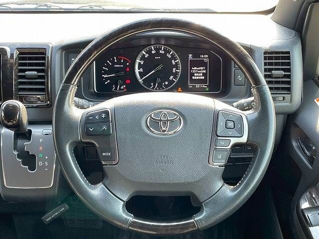 TOYOTA HIACE van 2WD 2022