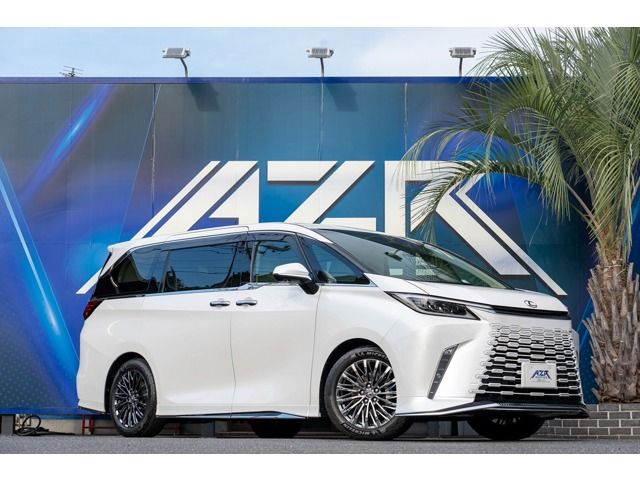 TOYOTA ???? LM500h 2024