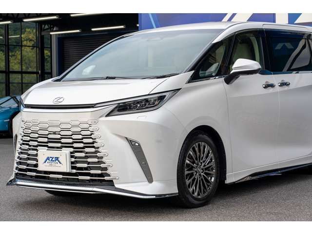 TOYOTA ???? LM500h 2024