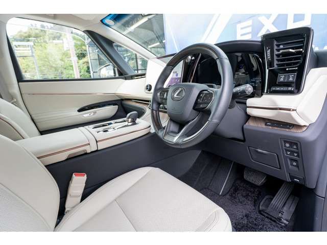 TOYOTA ???? LM500h 2024