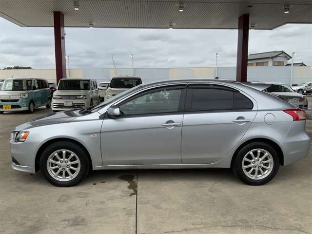 MITSUBISHI GALANT FORTIS SPORTBACK 2010