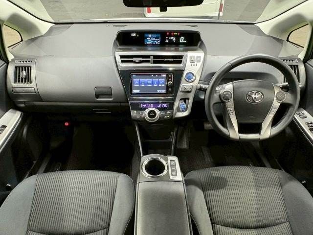 TOYOTA PRIUS Alpha 2018