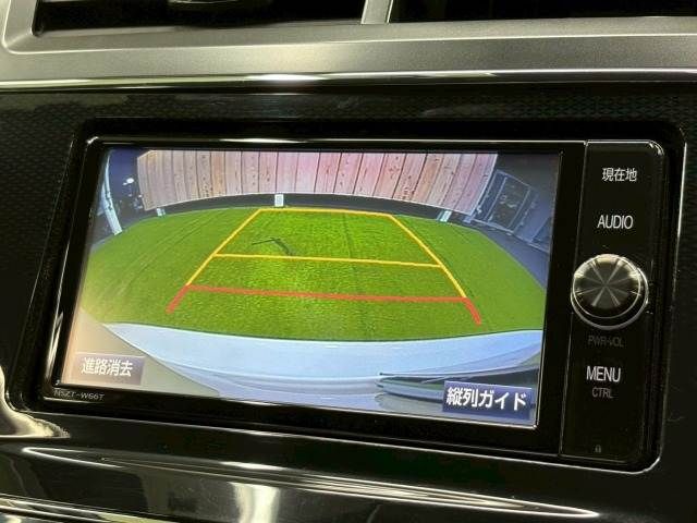 TOYOTA PRIUS Alpha 2018