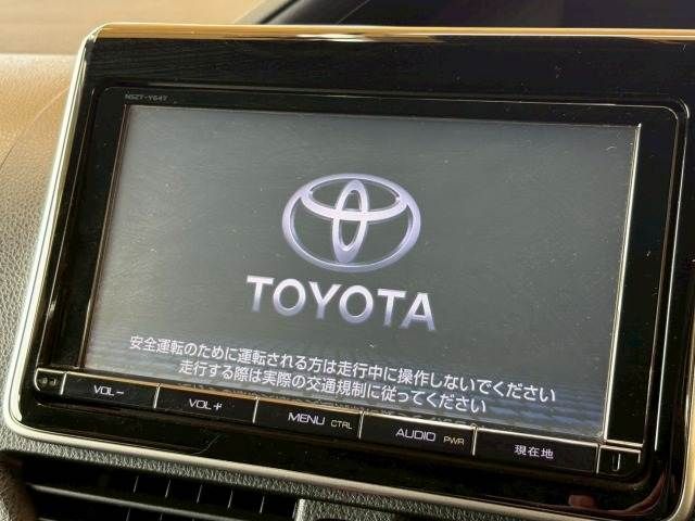 TOYOTA NOAH HYBRID 2018