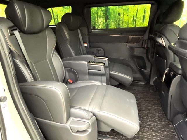 TOYOTA ALPHARD 2023