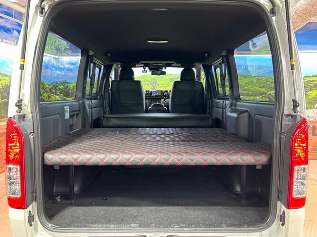 TOYOTA HIACE van 2WD 2022