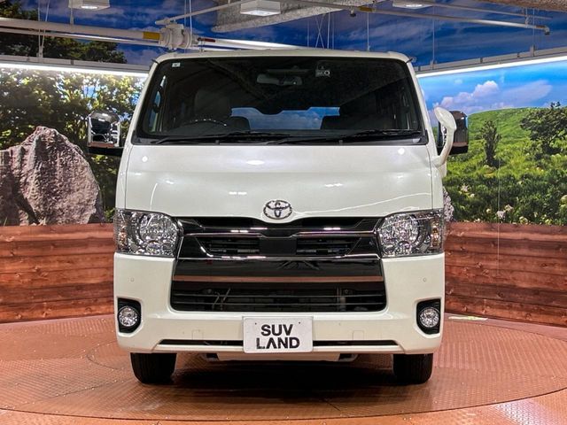 TOYOTA HIACE van 2WD 2022