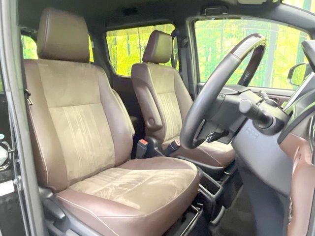 TOYOTA ESQUIRE HYBRID 2017