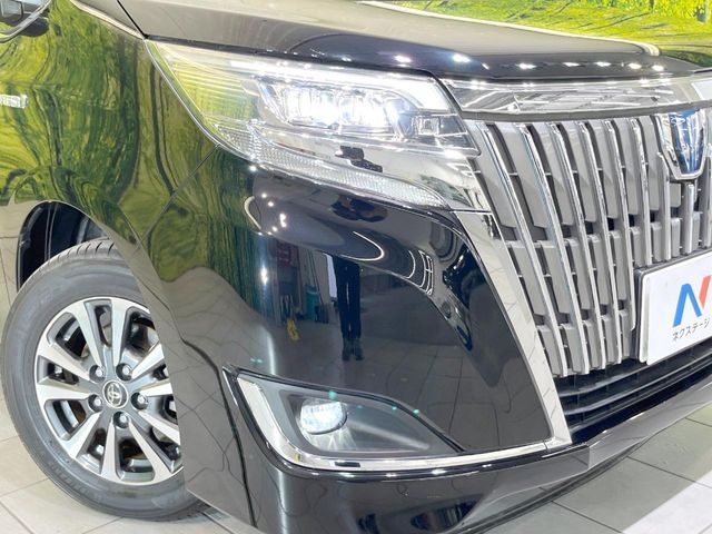 TOYOTA ESQUIRE HYBRID 2017