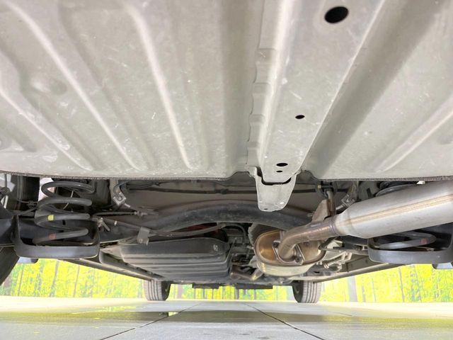 TOYOTA ESQUIRE HYBRID 2017