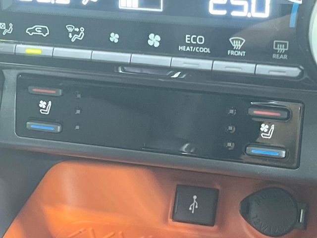 TOYOTA RAV4 4WD 2021