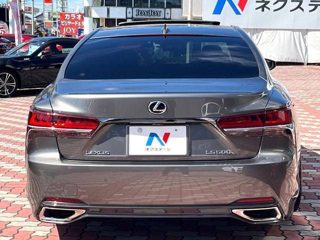 TOYOTA LEXUS LS500 2018