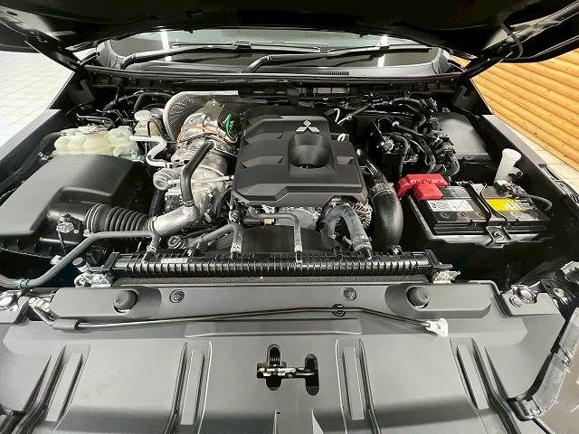 MITSUBISHI TRITON 2025