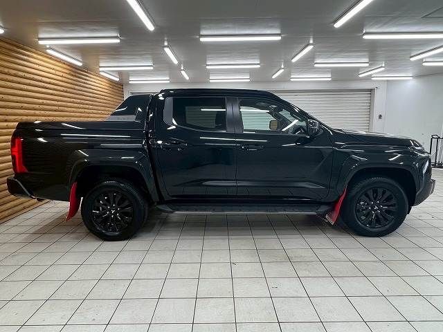 MITSUBISHI TRITON 2025