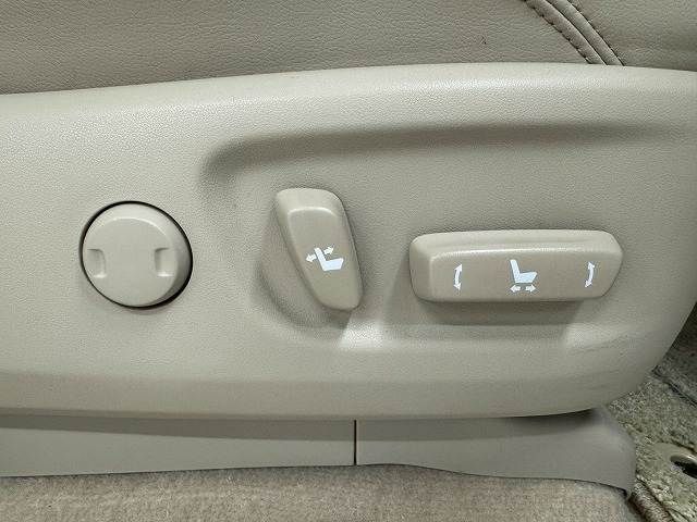 TOYOTA LANDCRUISER PRADO 2023