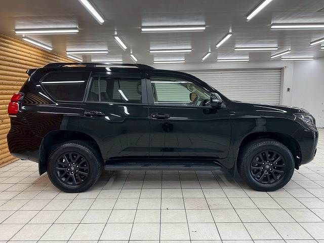 TOYOTA LANDCRUISER PRADO 2023