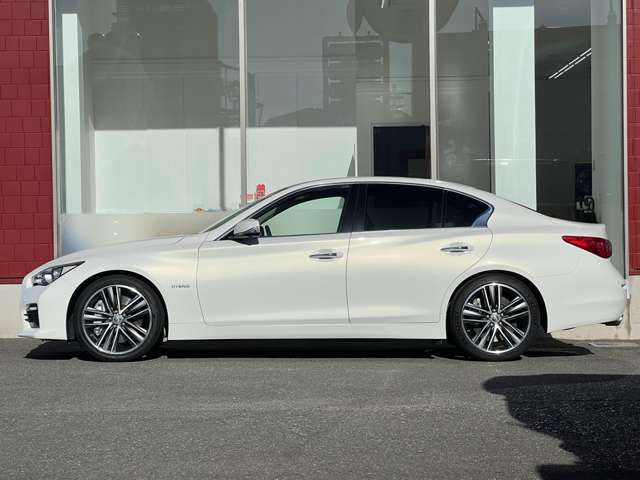 NISSAN SKYLINE HYBRID 2015