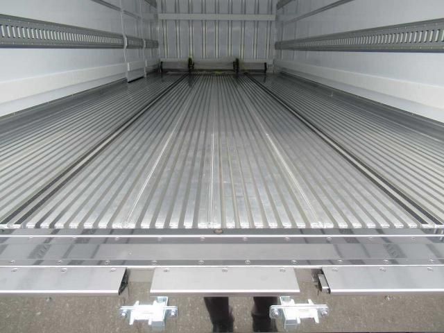 MITSUBISHI FUSOU FIGHTER 2025