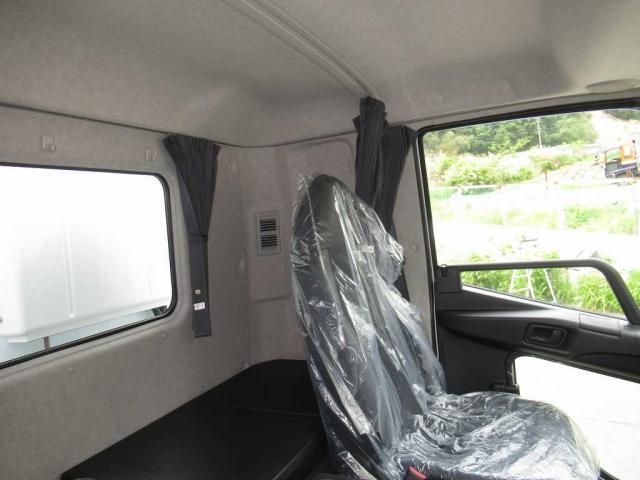 MITSUBISHI FUSOU FIGHTER 2025