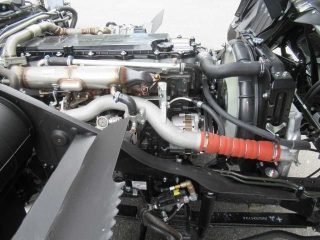 MITSUBISHI FUSOU FIGHTER 2025