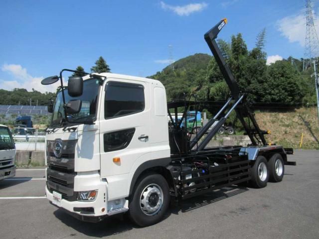 HINO PROFIA 2025