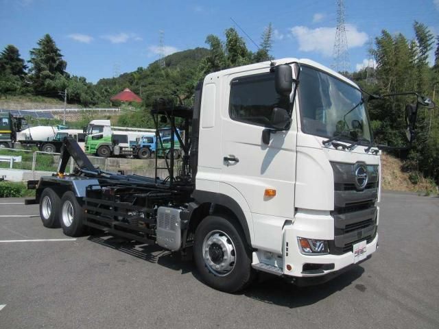 HINO PROFIA 2025