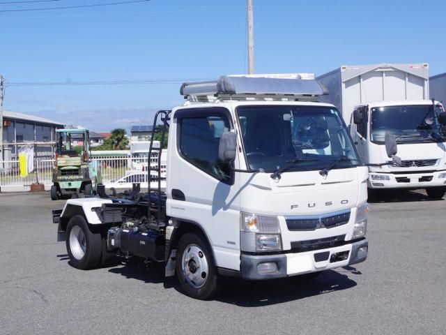 MITSUBISHI CANTER 2019