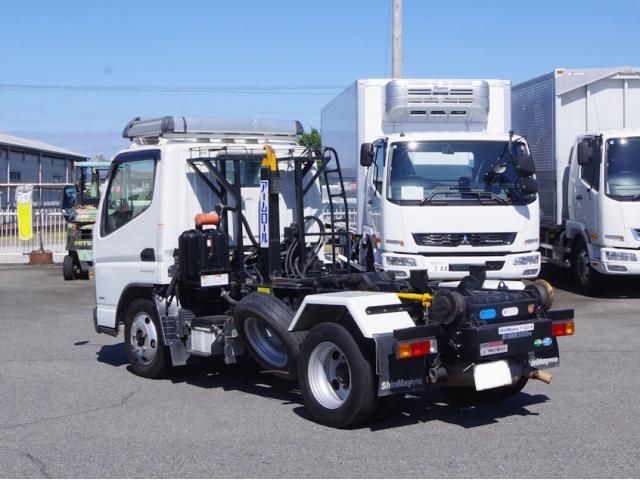 MITSUBISHI CANTER 2019