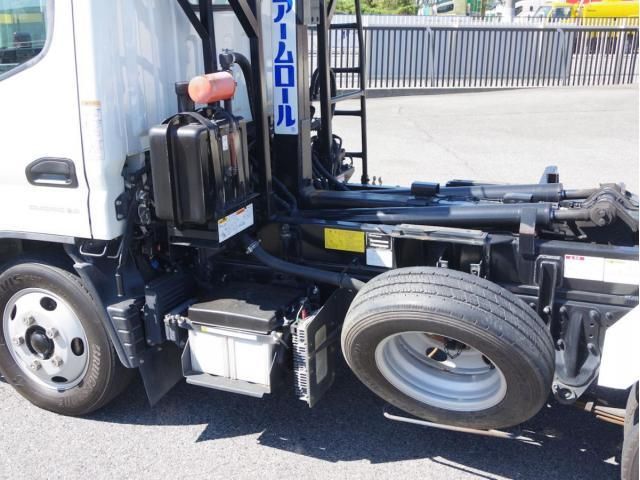 MITSUBISHI CANTER 2019