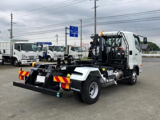 MITSUBISHI FUSOU FIGHTER 2024