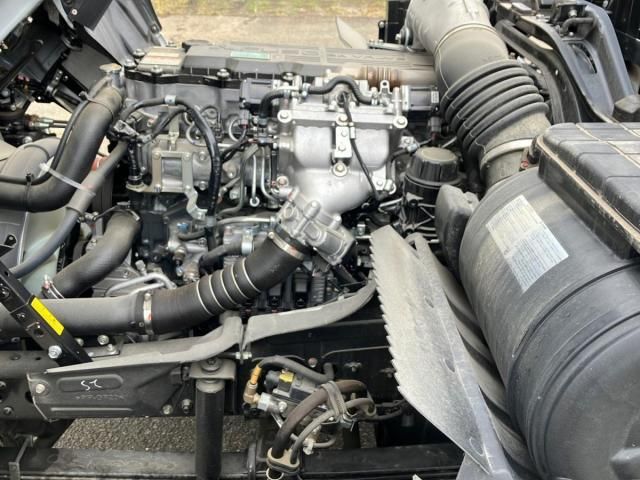 MITSUBISHI FUSOU FIGHTER 2024