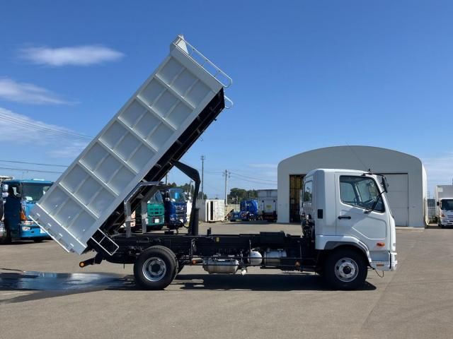 MITSUBISHI FUSOU FIGHTER 2023