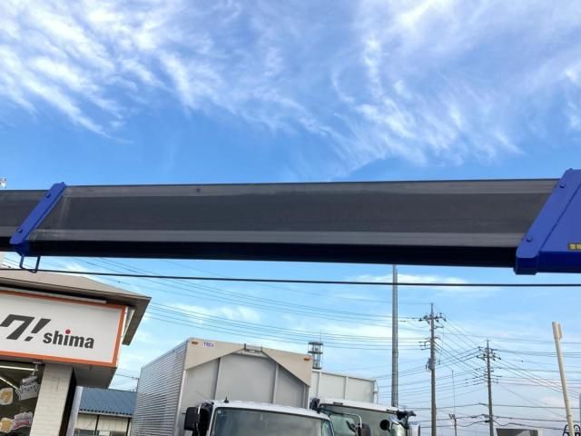 MITSUBISHI CANTER 2023